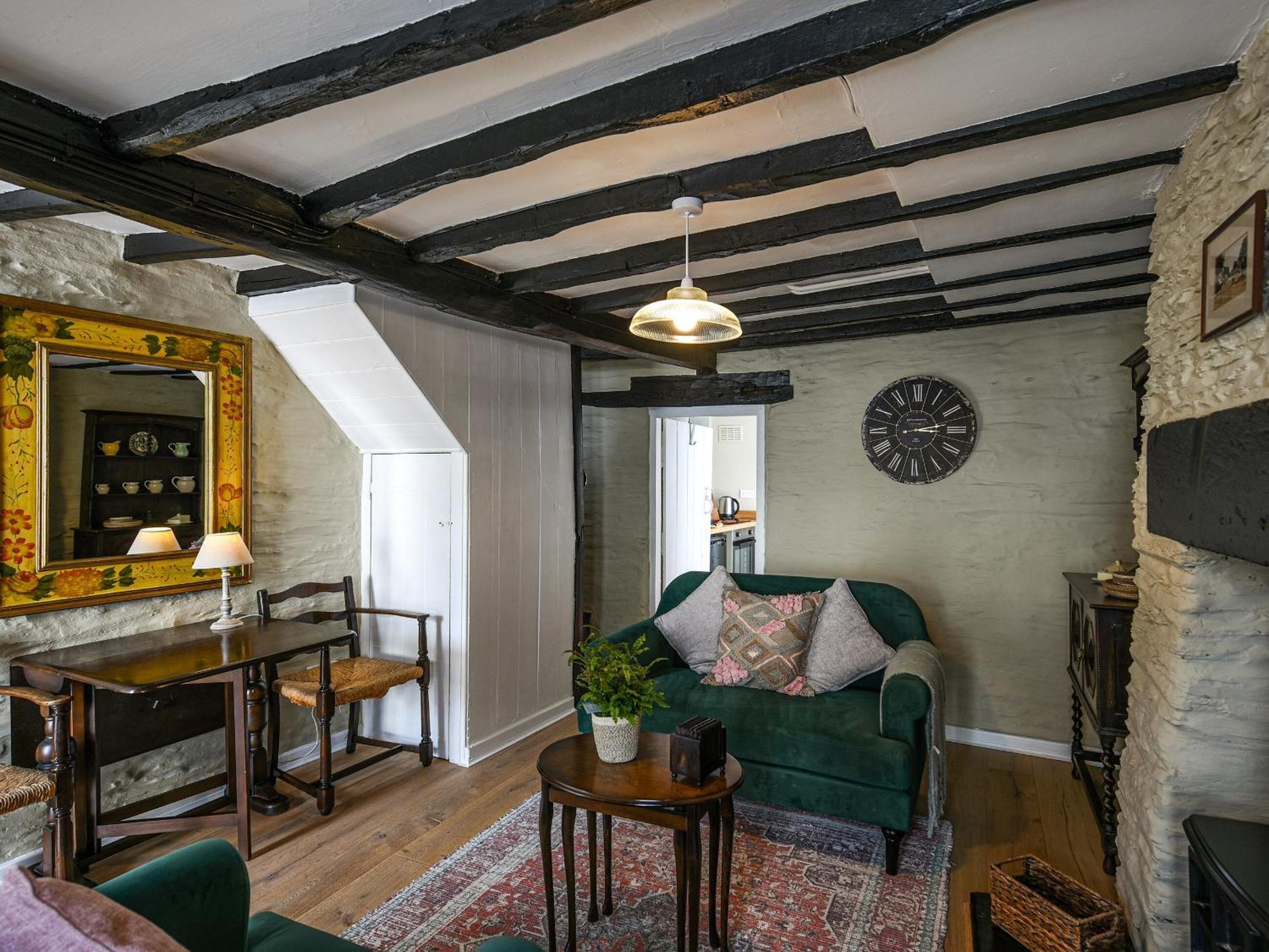 Bwthyn Llys Machynlleth Old Court House Villa Buitenkant foto